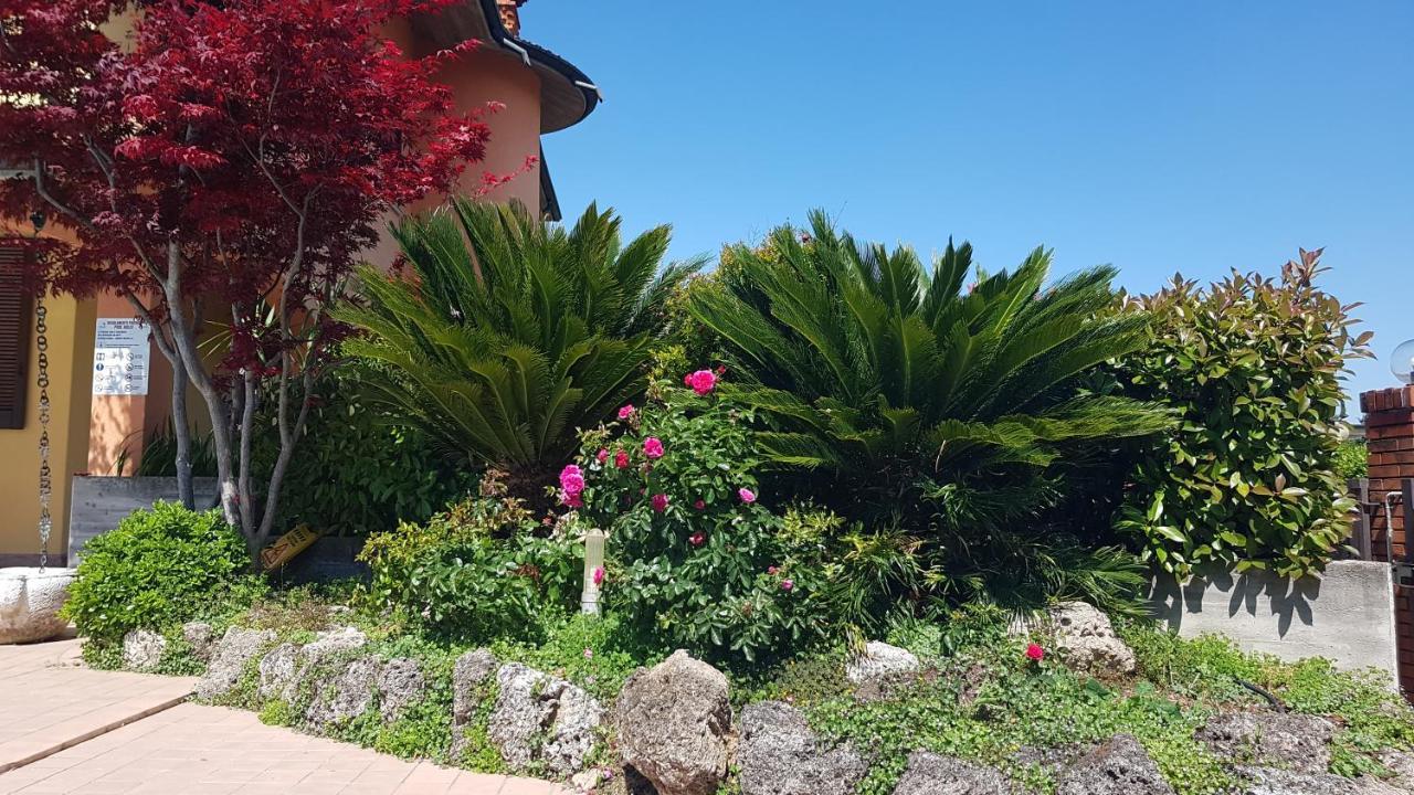 B&B Villa Giulia Десенцано дел Гарда Екстериор снимка