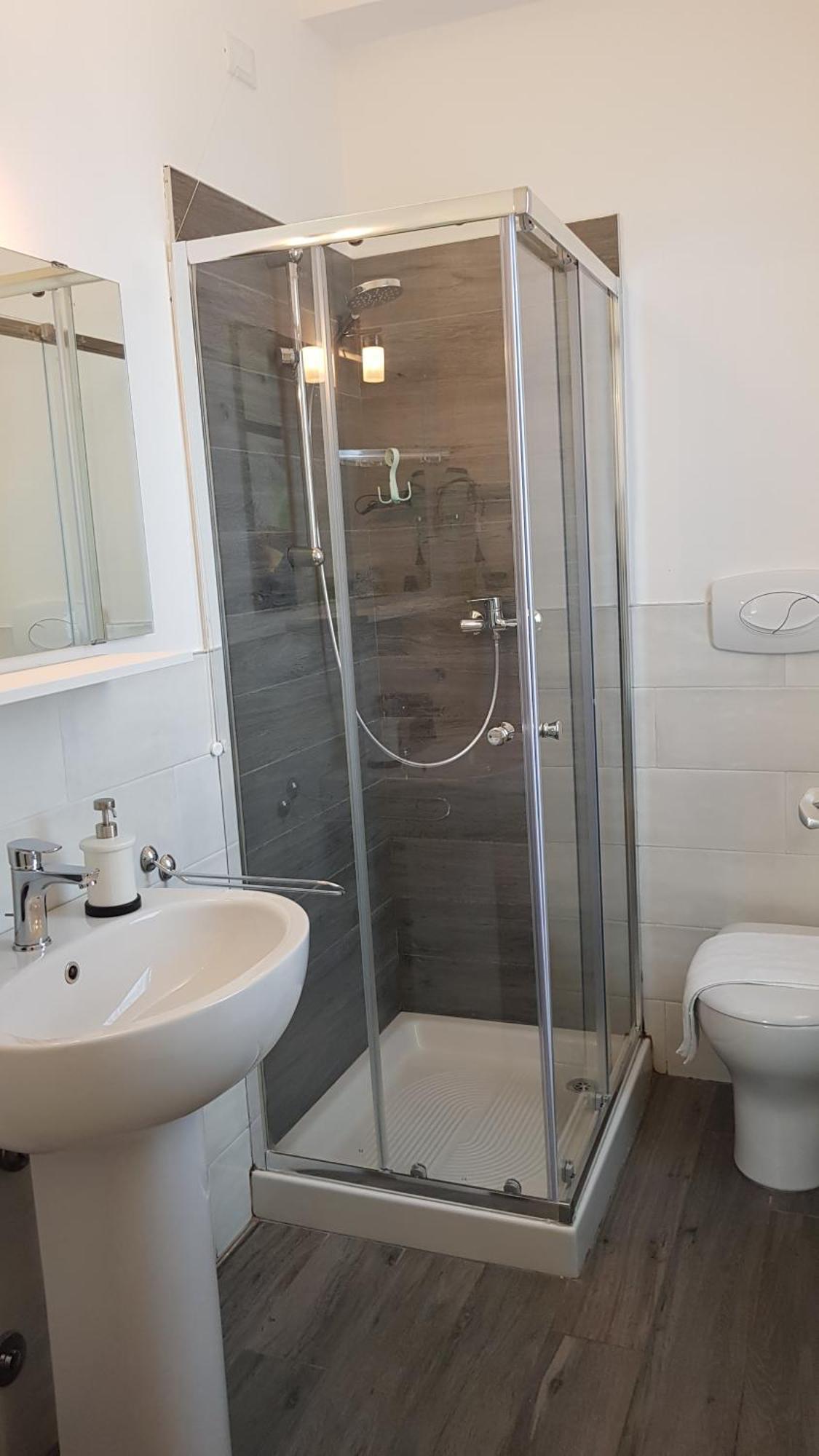 B&B Villa Giulia Десенцано дел Гарда Стая снимка