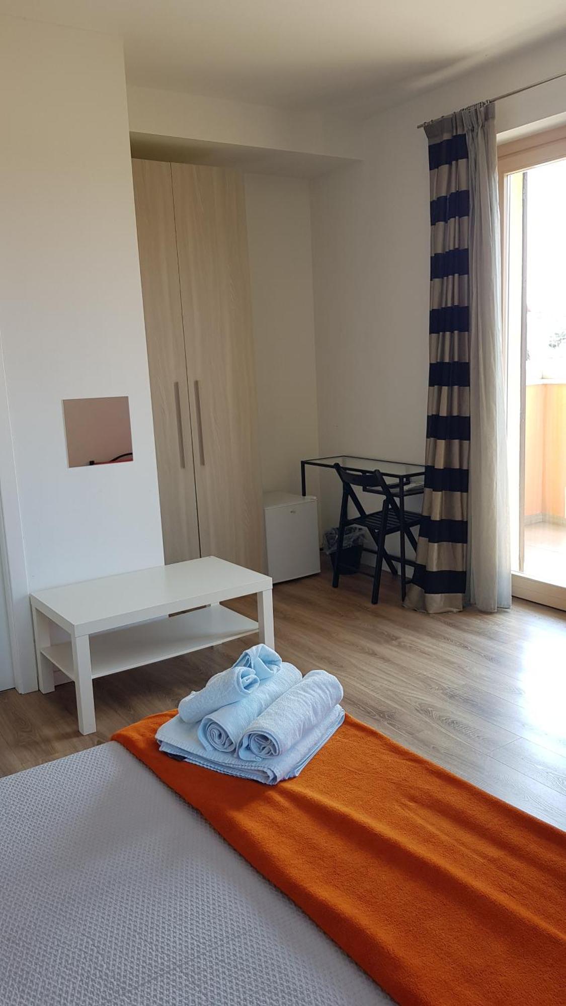 B&B Villa Giulia Десенцано дел Гарда Стая снимка